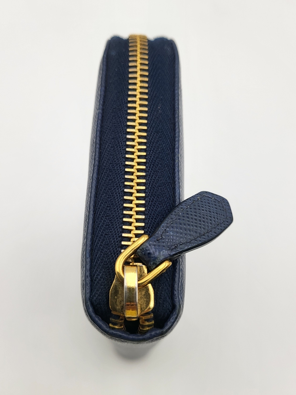 PRADA Blue Saffiano Leather Large Organizer Zip Wallet. Authentic. - Picture 4 of 16